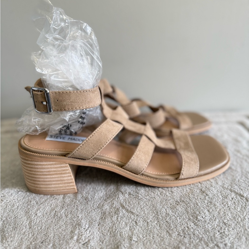 Steve Madden Ankle Strap Sandal tan heel‎ sandal